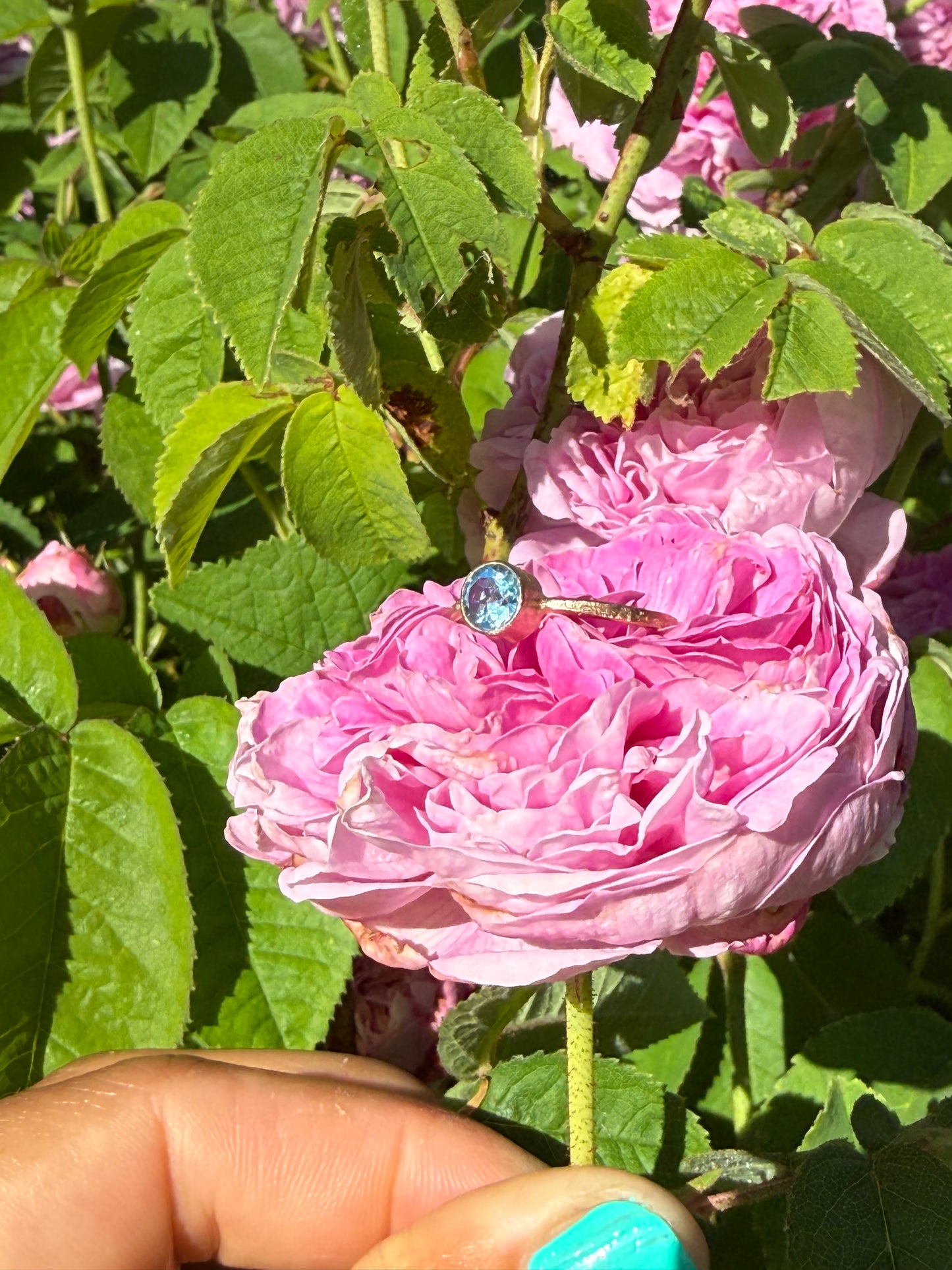 18K GOLD TOPAZ PARAIBA