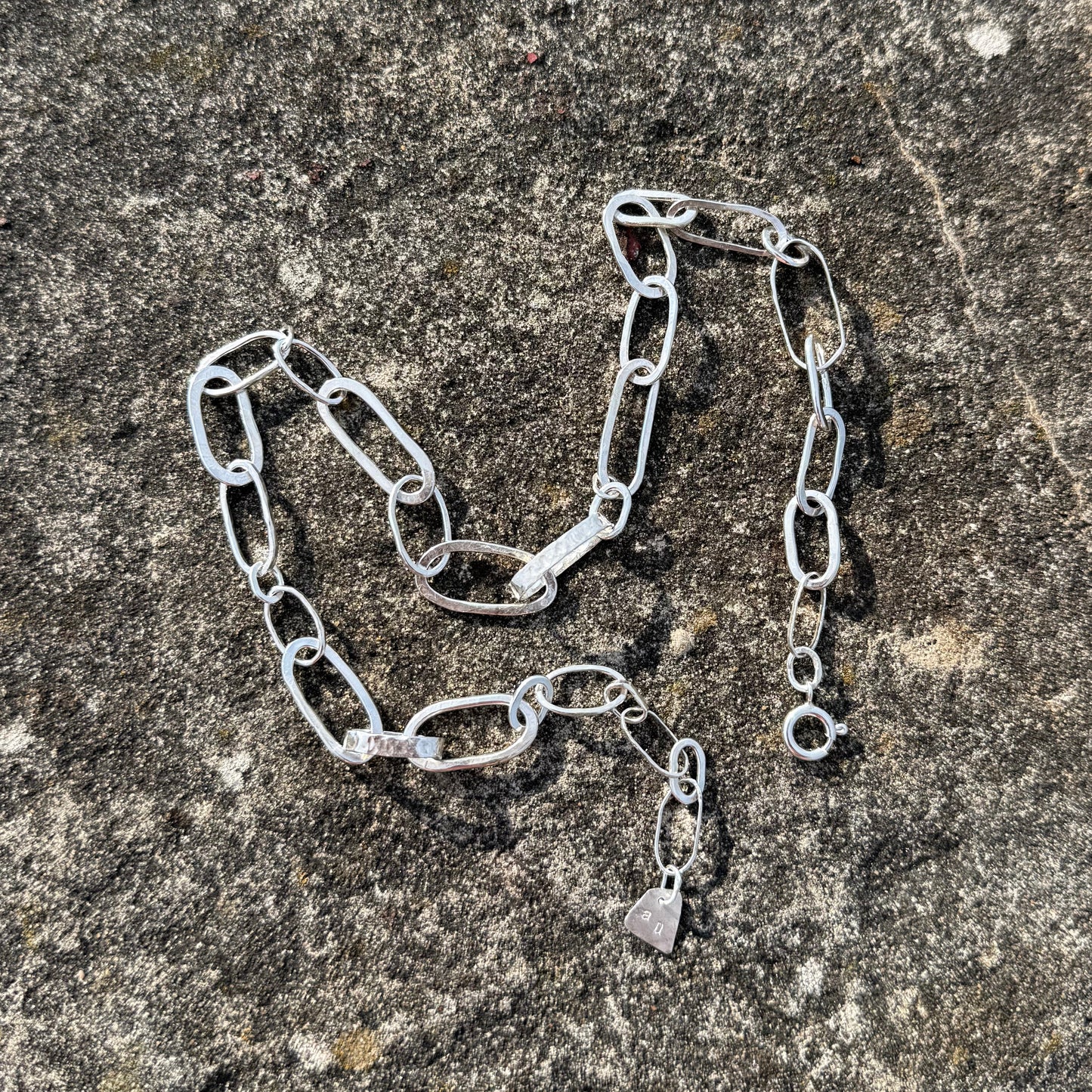 CHUNKY CHAIN NECKLACE