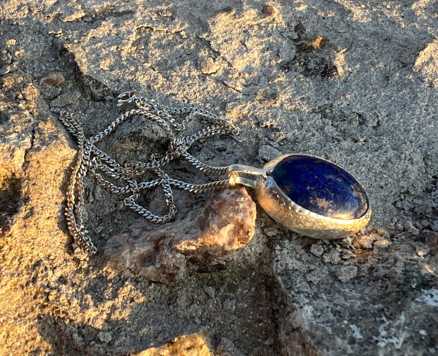 LAPIS LAZULI