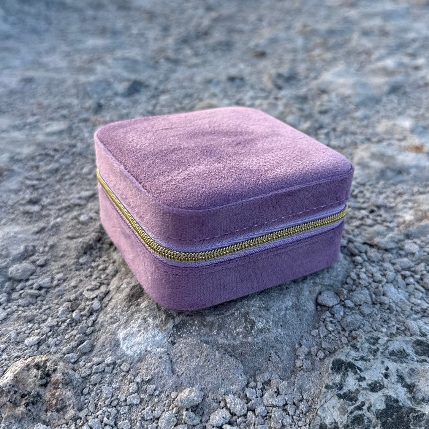 JEWELRY CASE (purple)