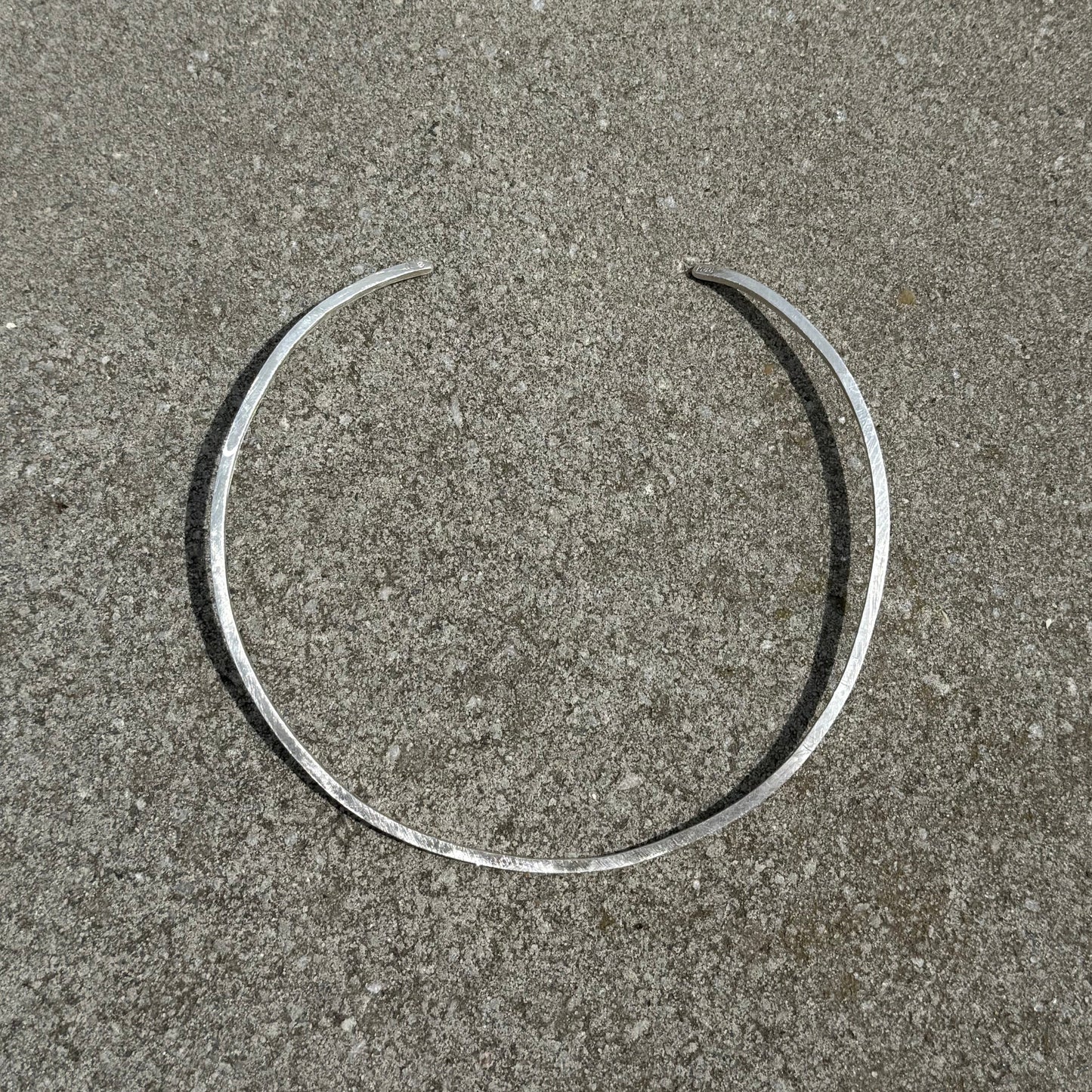 EDGY NECK RING