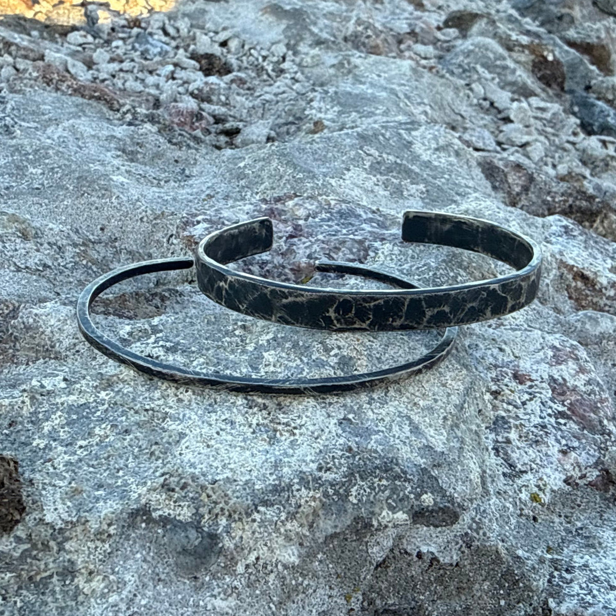 HEROINE CUFF OXIDIZED