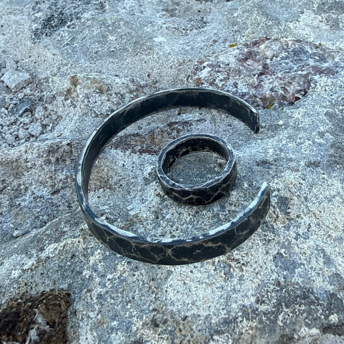HERO CUFF OXIDIZED