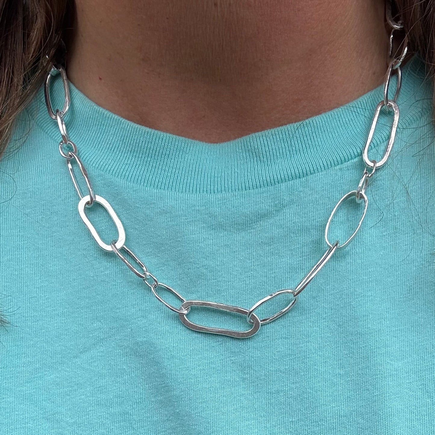 CHUNKY CHAIN NECKLACE