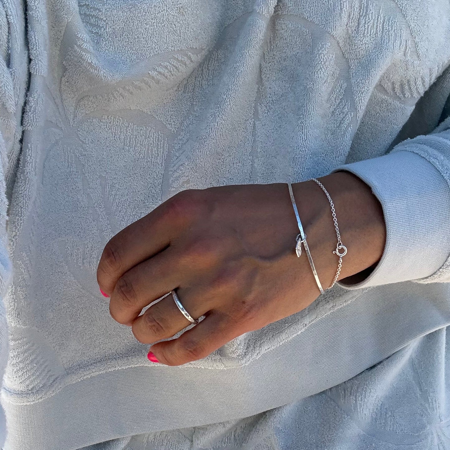 aD BANGLE