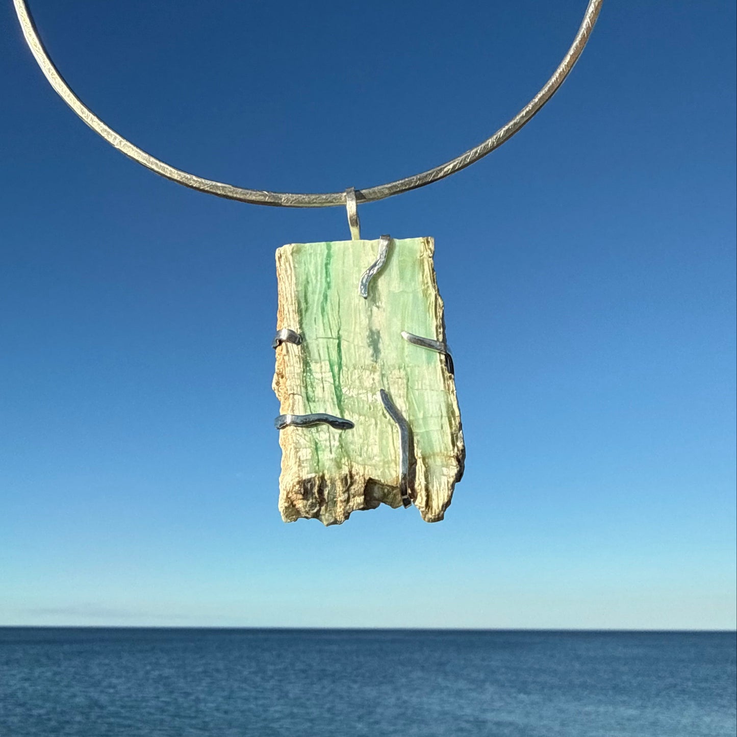 CHRYSOPRASE pendant