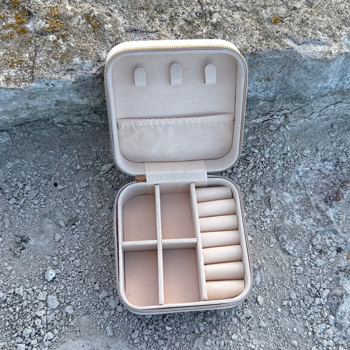 JEWELRY CASE (velvet pink)
