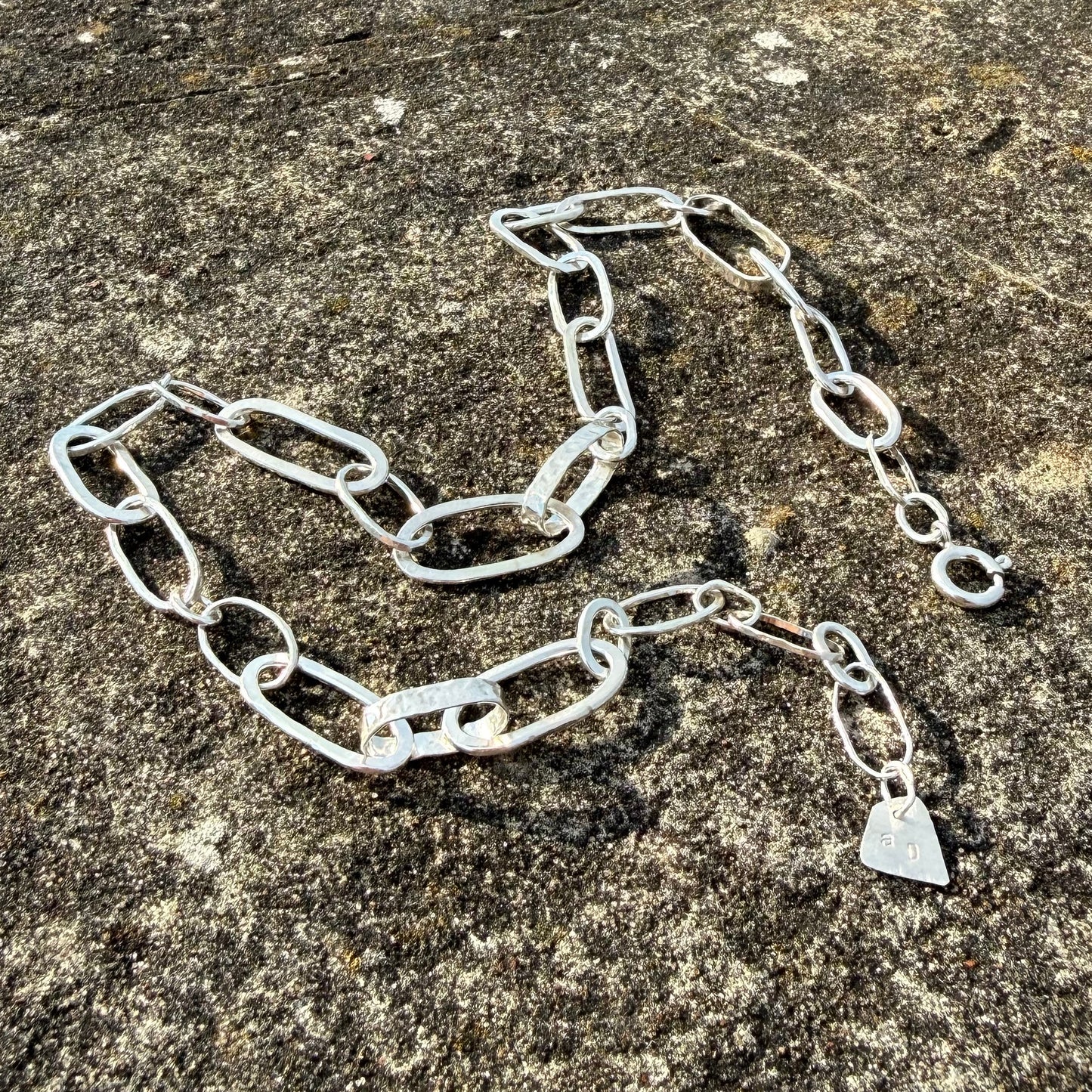 CHUNKY CHAIN NECKLACE