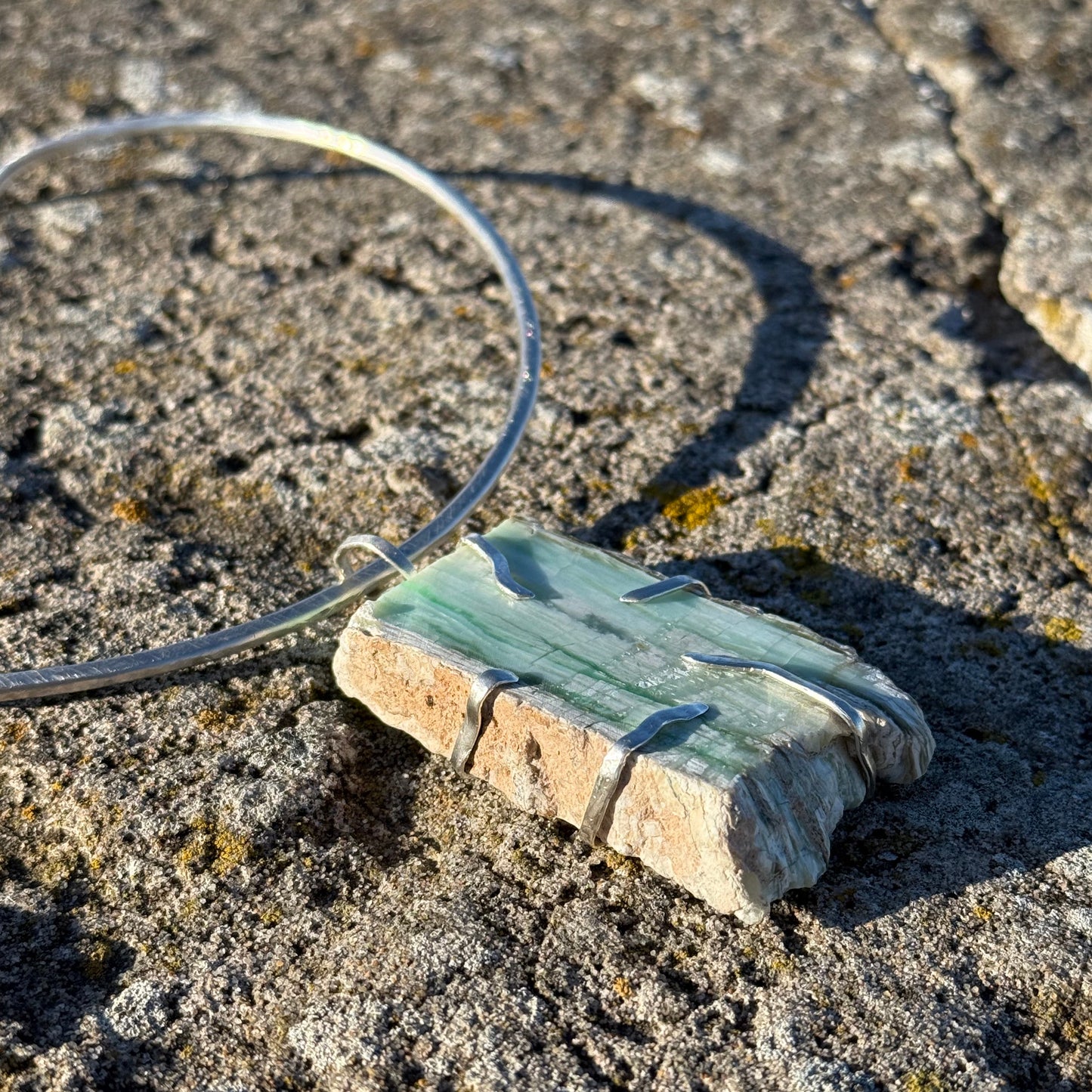 CHRYSOPRASE pendant