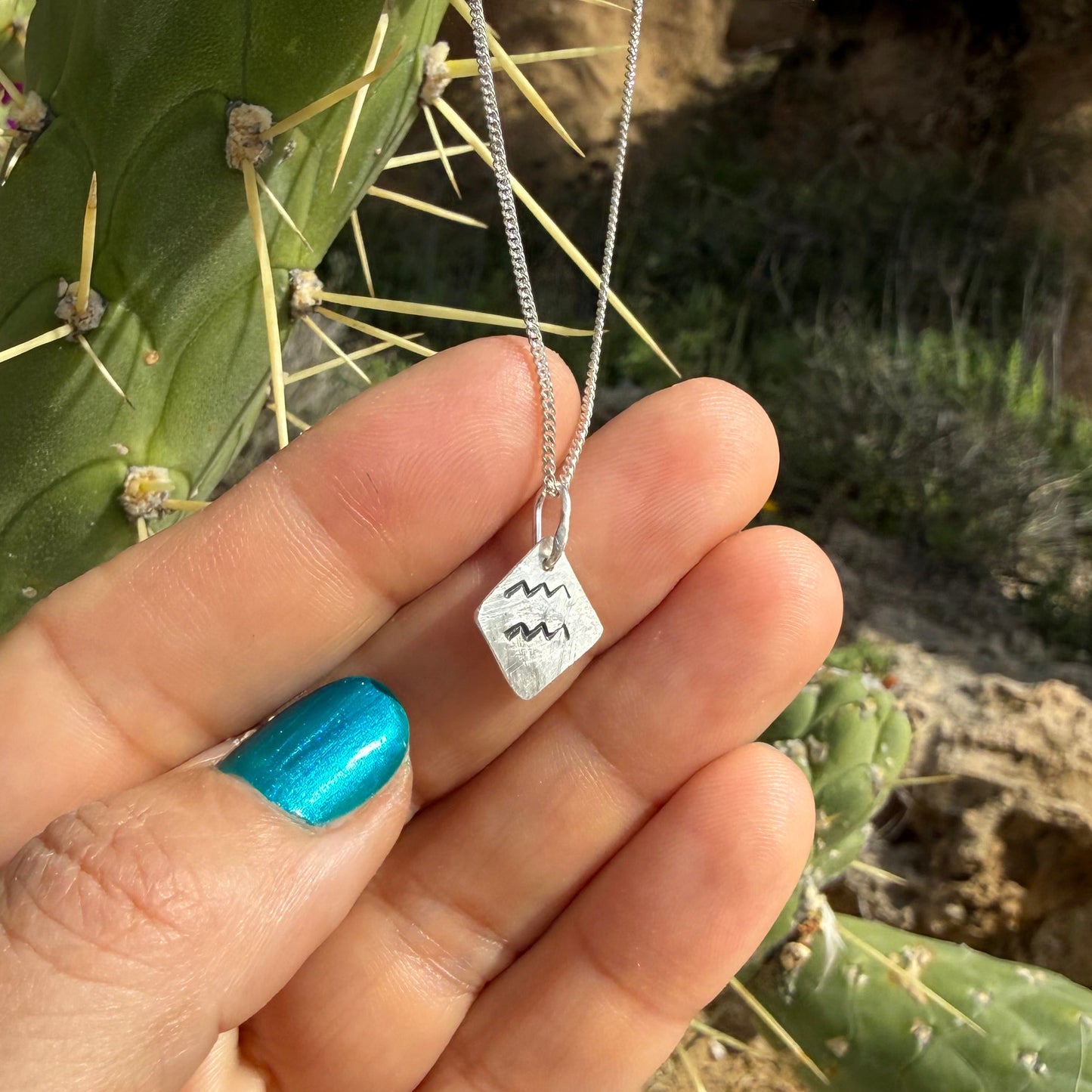 ASTRO NECKLACE