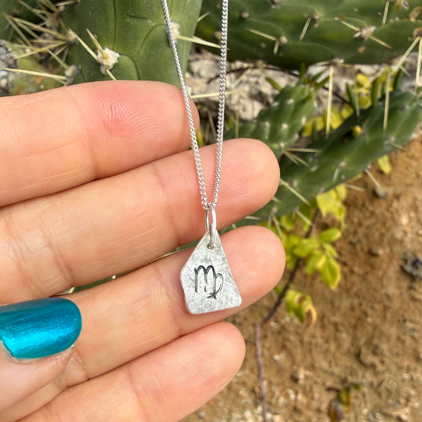 ASTRO NECKLACE