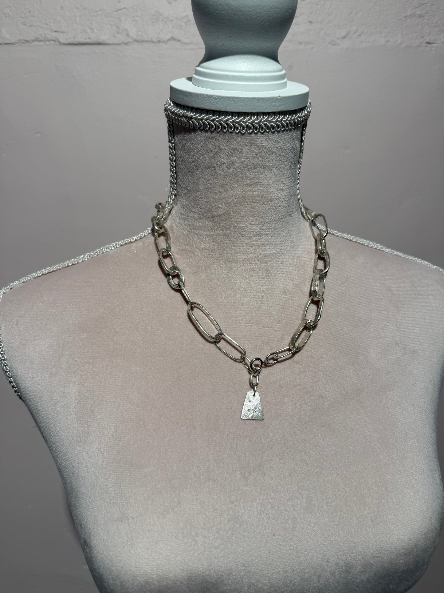 CHUNKY CHAIN NECKLACE