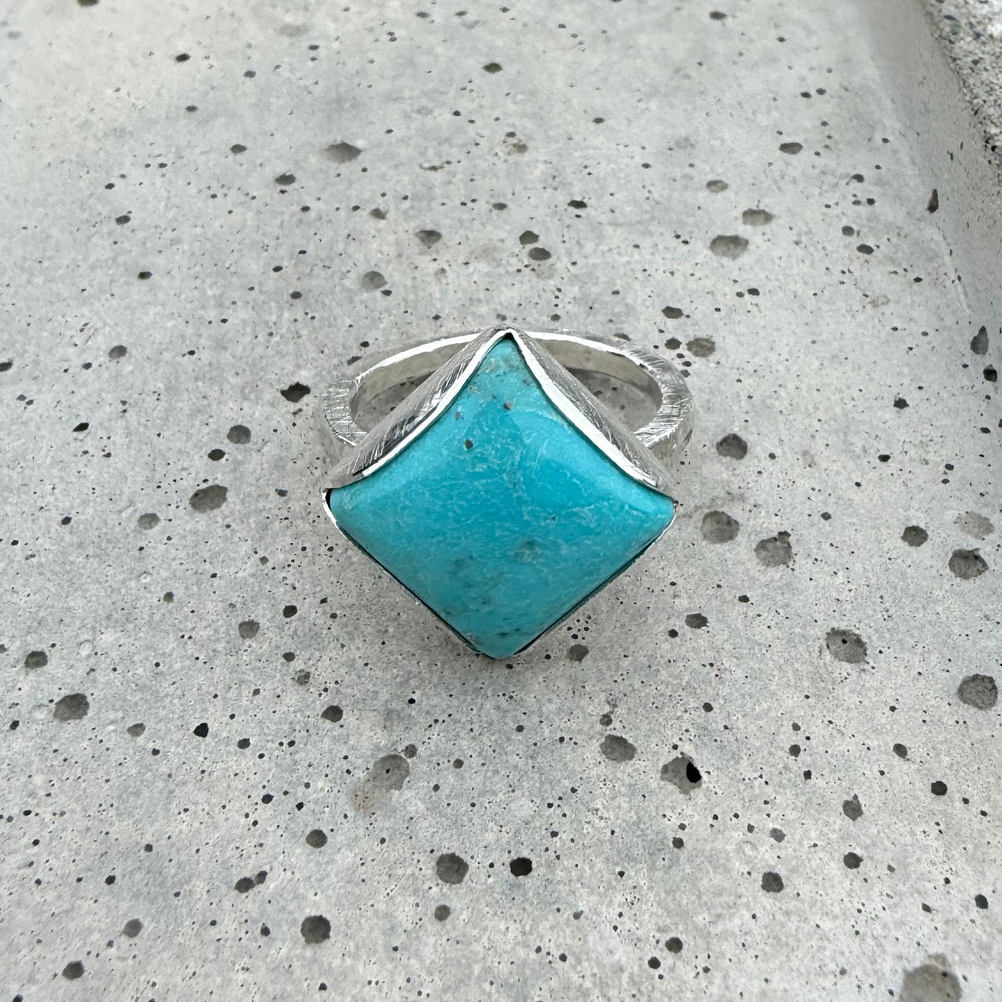 TURQUOISE