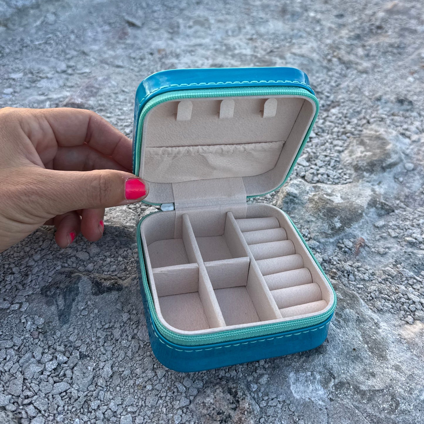 JEWELRY CASE (turquoise)