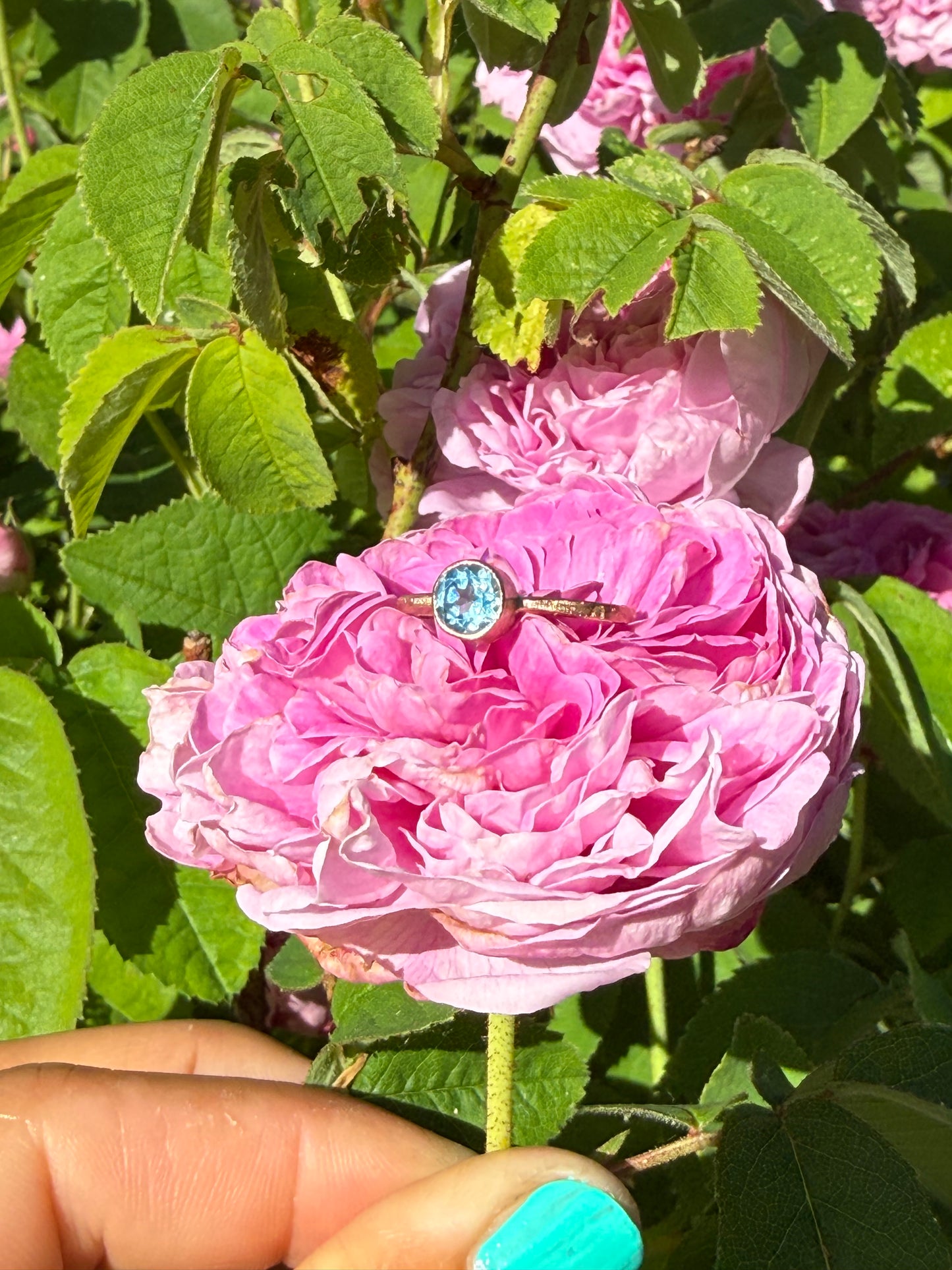 18K GOLD TOPAZ PARAIBA