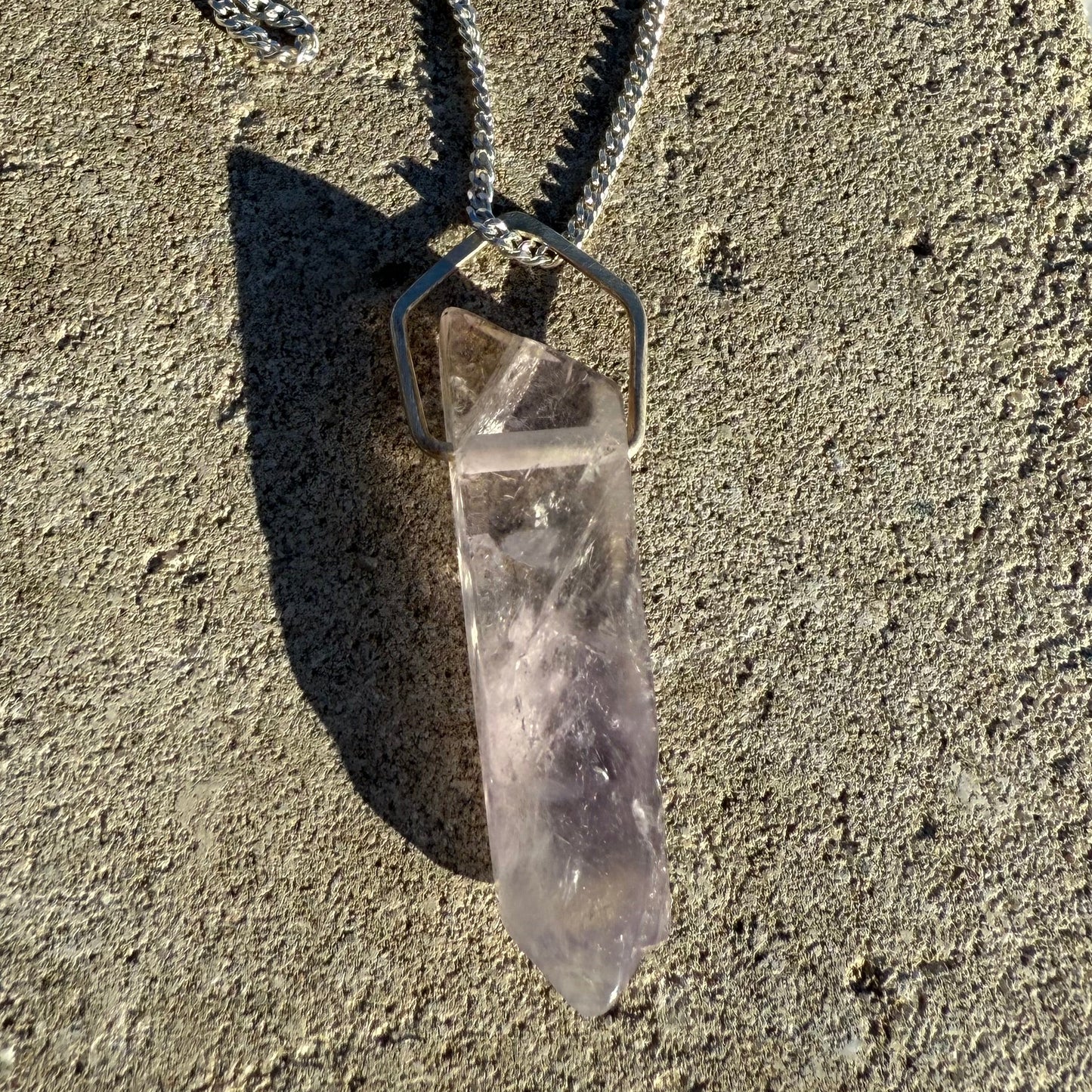 LAVENDER AMETHYST - 45 cm