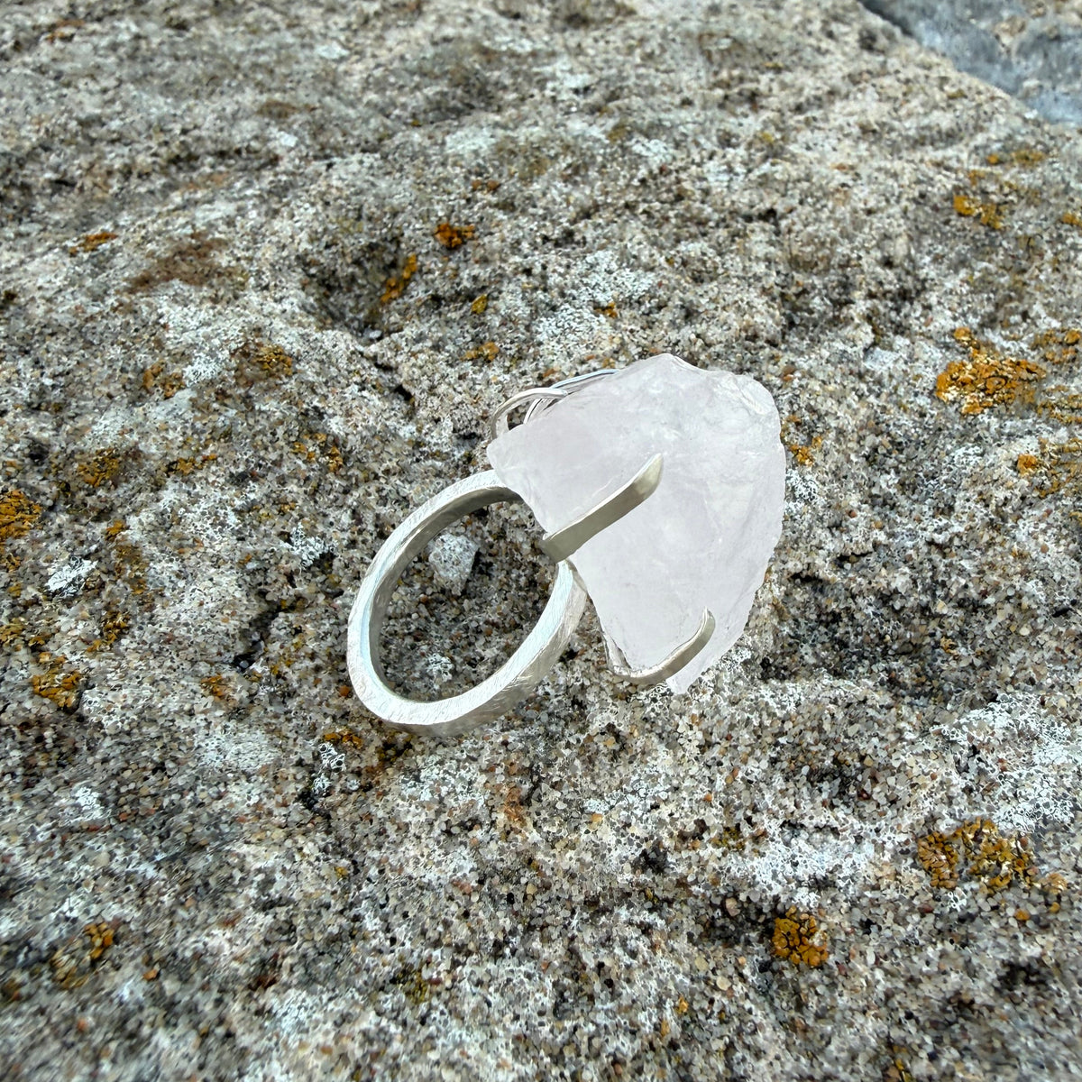 ROSE QUARTZ ring