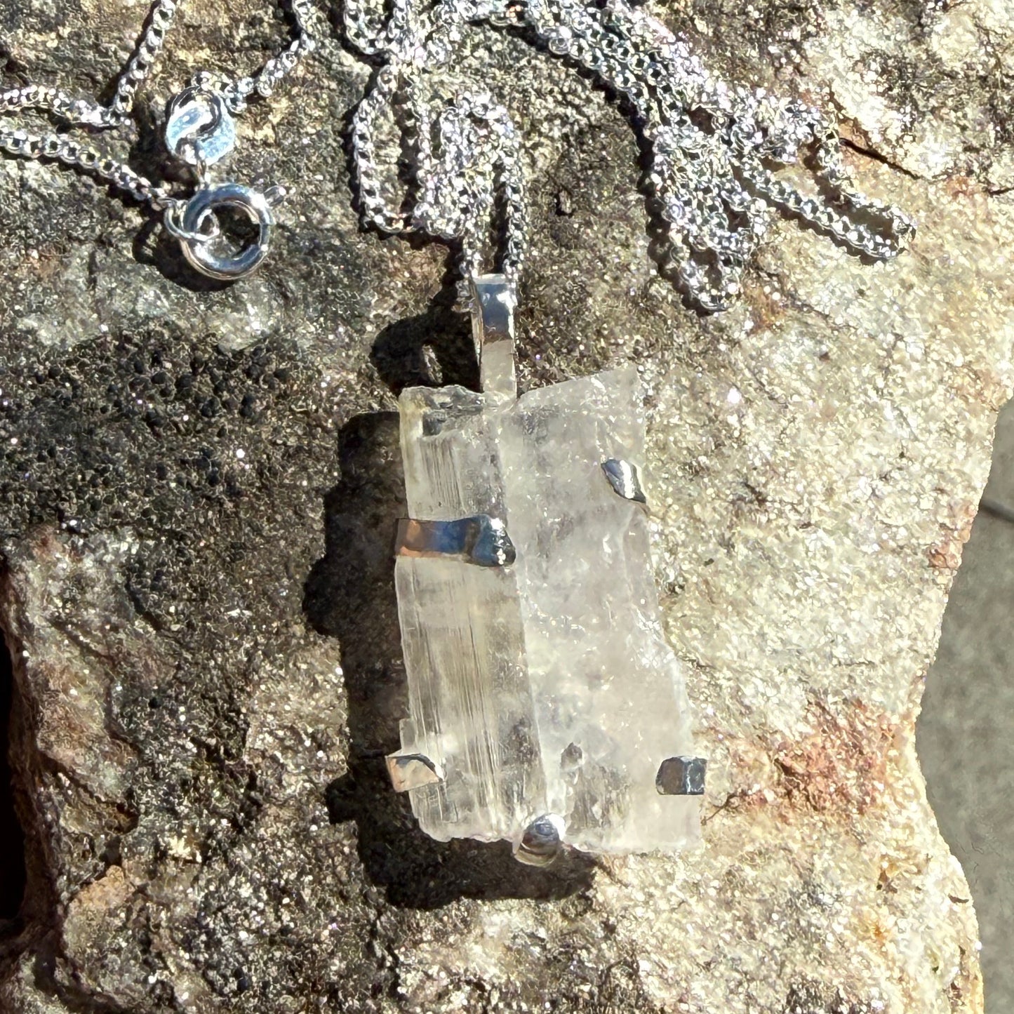 CLEAR QUARTZ pendant
