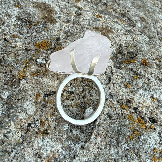 ROSE QUARTZ ring