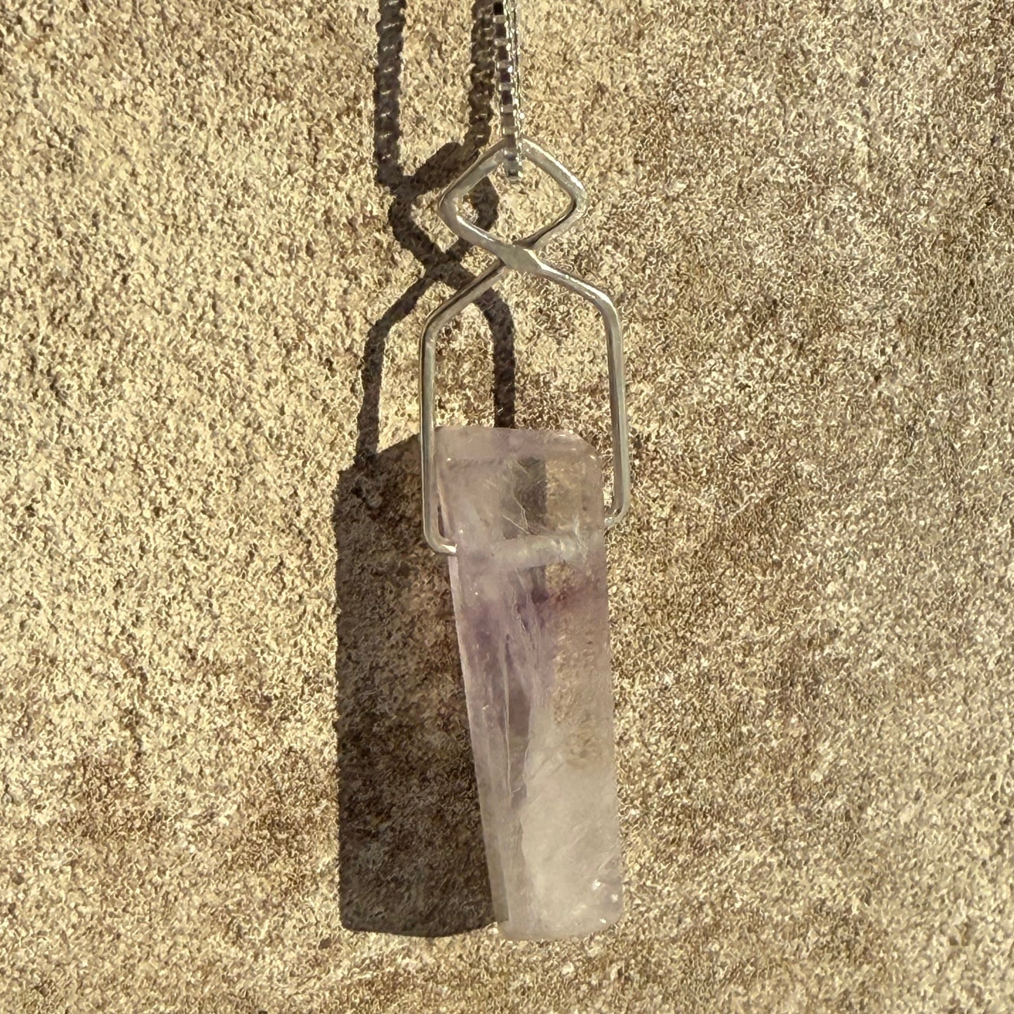LAVENDER AMETHYST - 60 cm