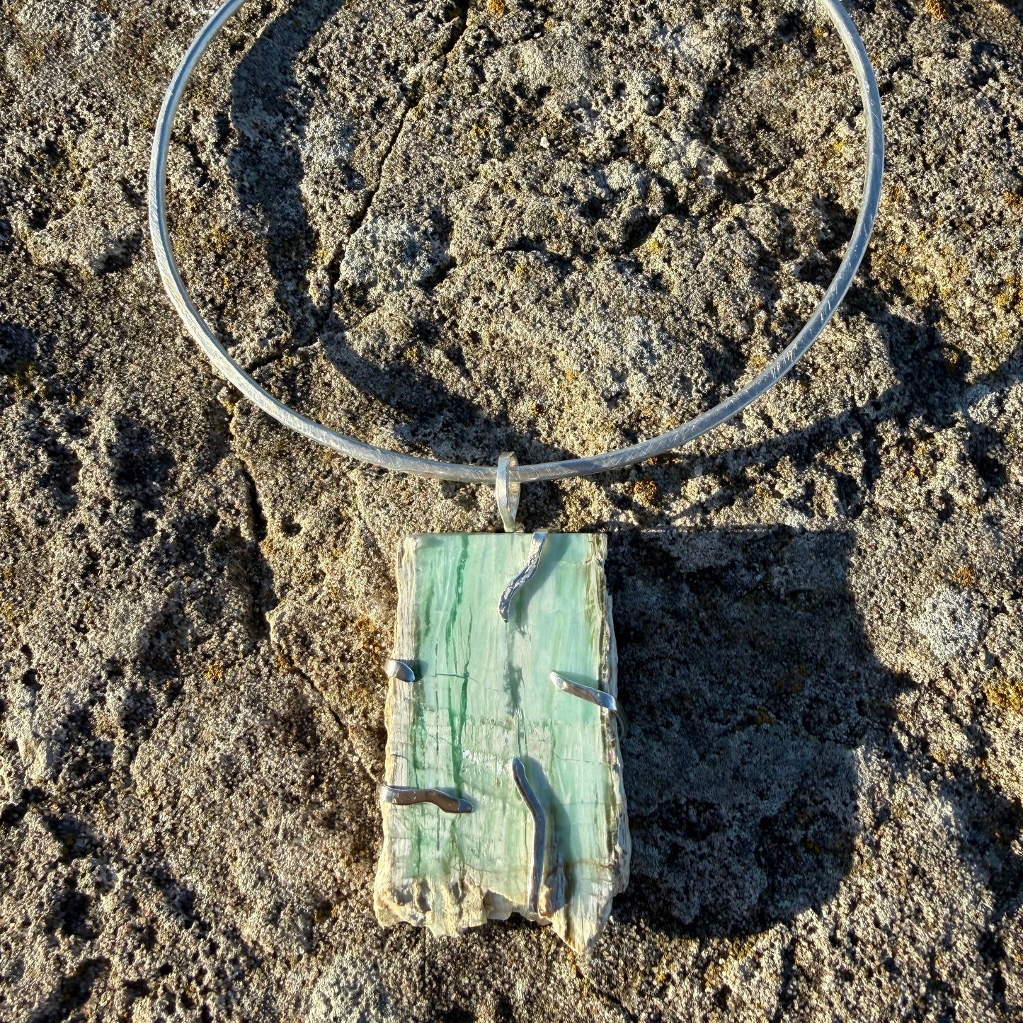 CHRYSOPRASE pendant